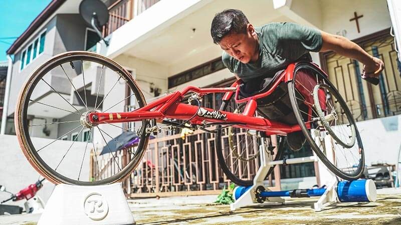 Portable roller